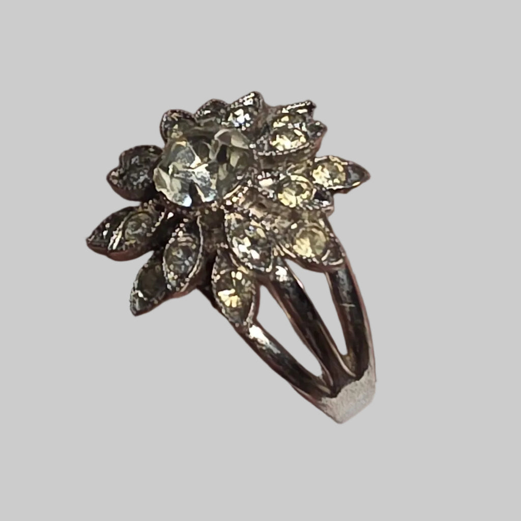 925 Sterling Silver Flower Cluster Ring Size 9.5