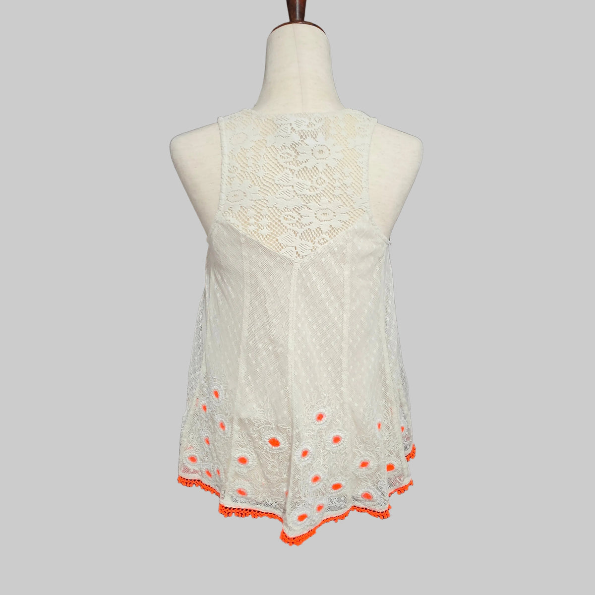 Vanessa & Virginia | White Lace Aline Top