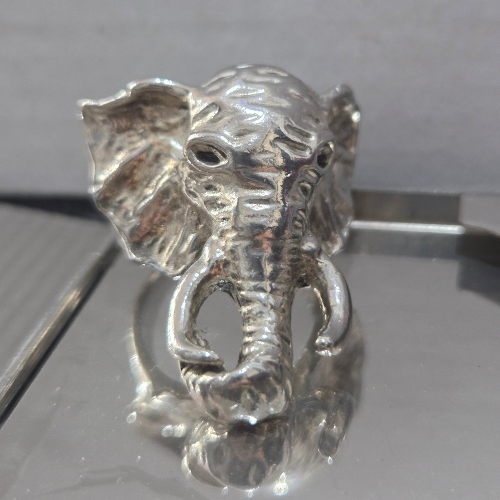 Vintage Elephant Head Ring Size 9