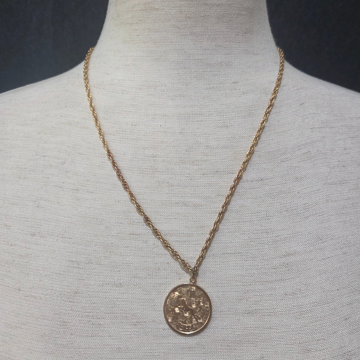 Sarah Coventry | Vintage Aries Pendant Necklace