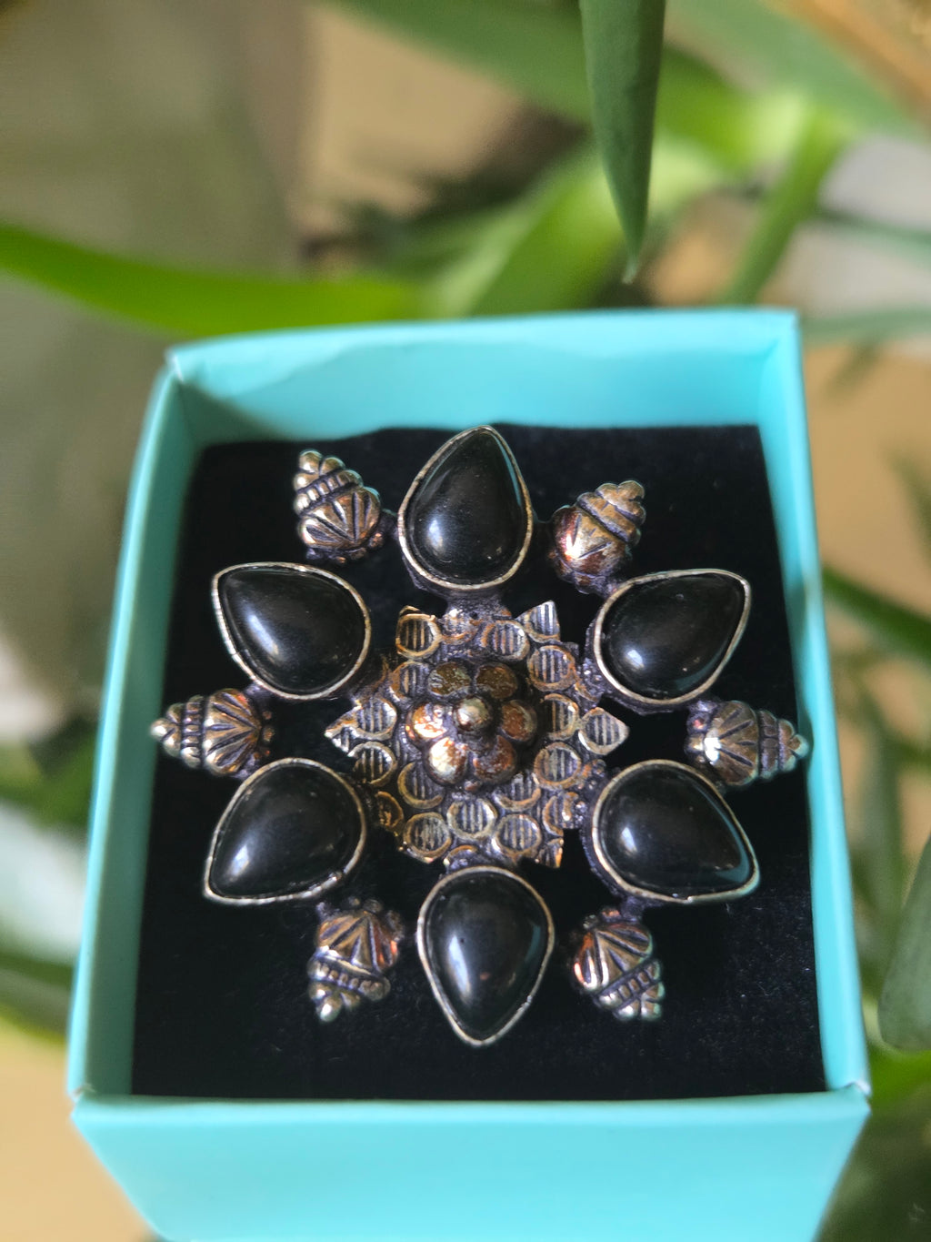 Silver Black Floral Ring Sz 7.25