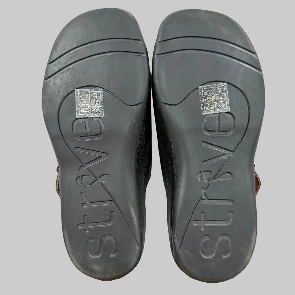 Strive | Java 8 Sandals