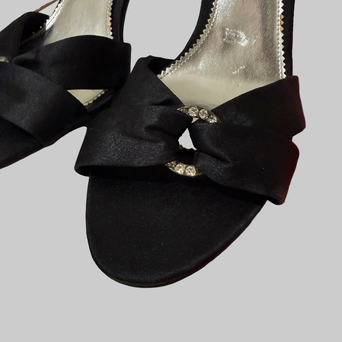 Nina | Black Kitten Heels