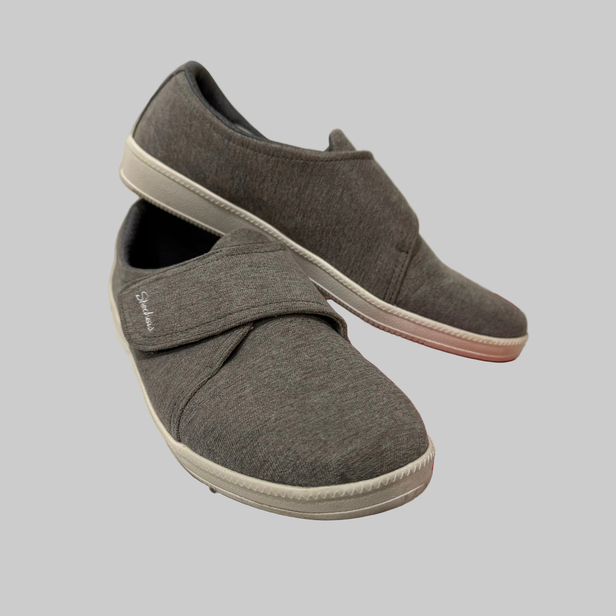 Skechers | Madison Ave Gray Sneakers