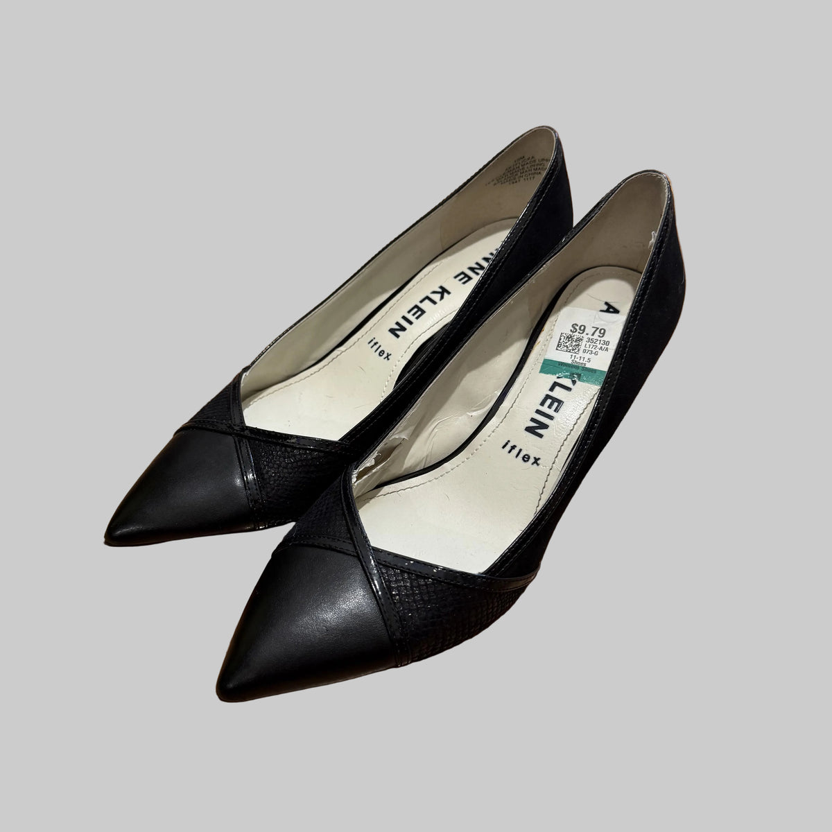 Anne Klein | Flicka Pointed Kitten Heel