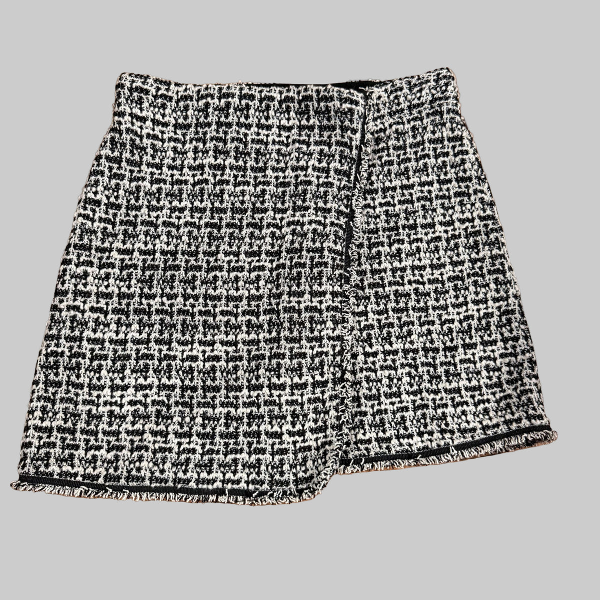 Max Studio | Black & White Knit Mini Skirt