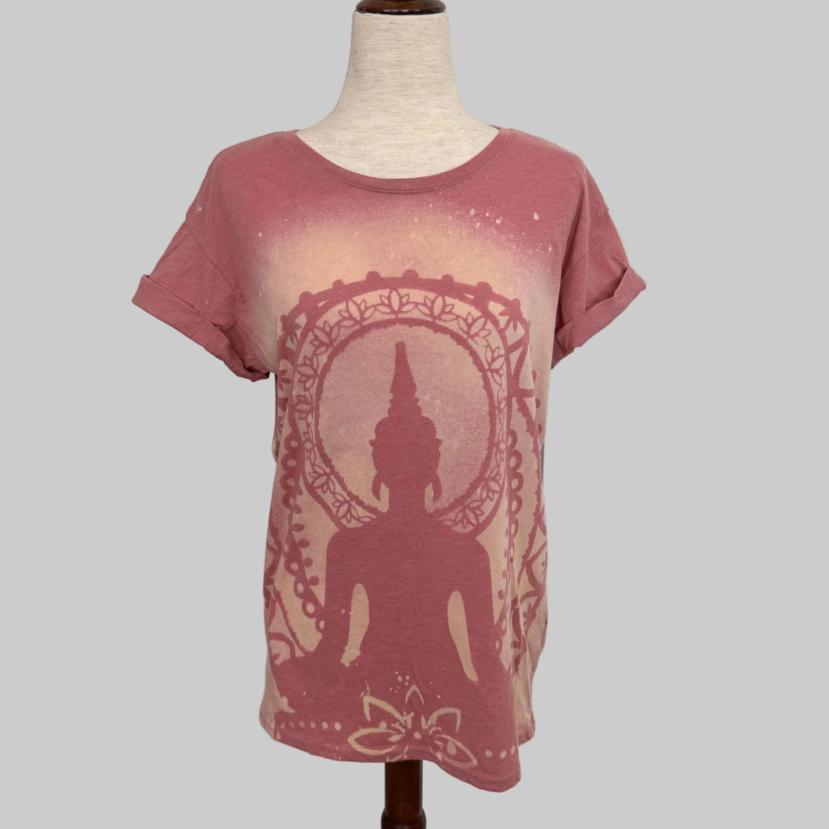 Refashioned | Yoga Inspired Bleach Dyed T Shirt