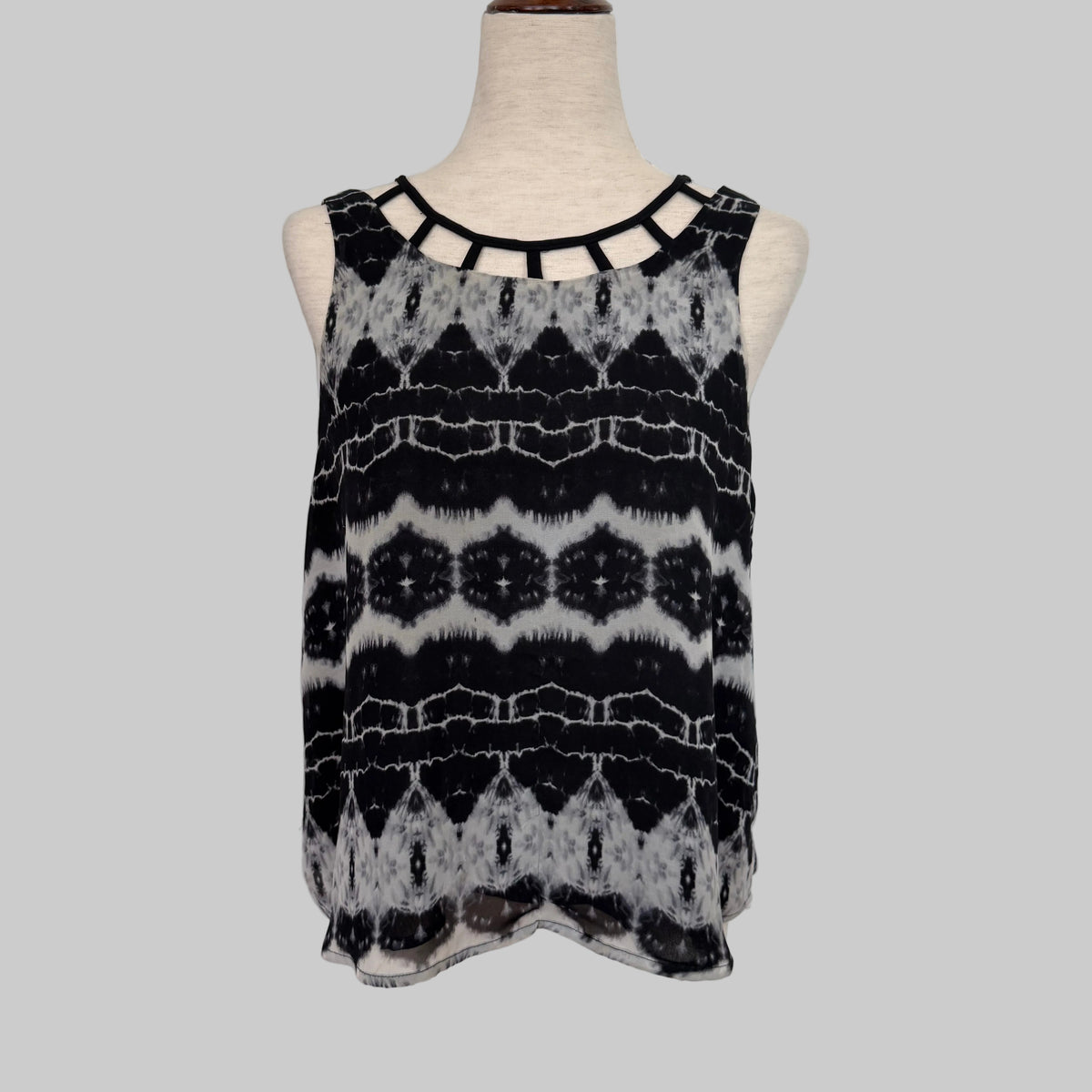 Sugar Lips | Black and White Tie Dye Top