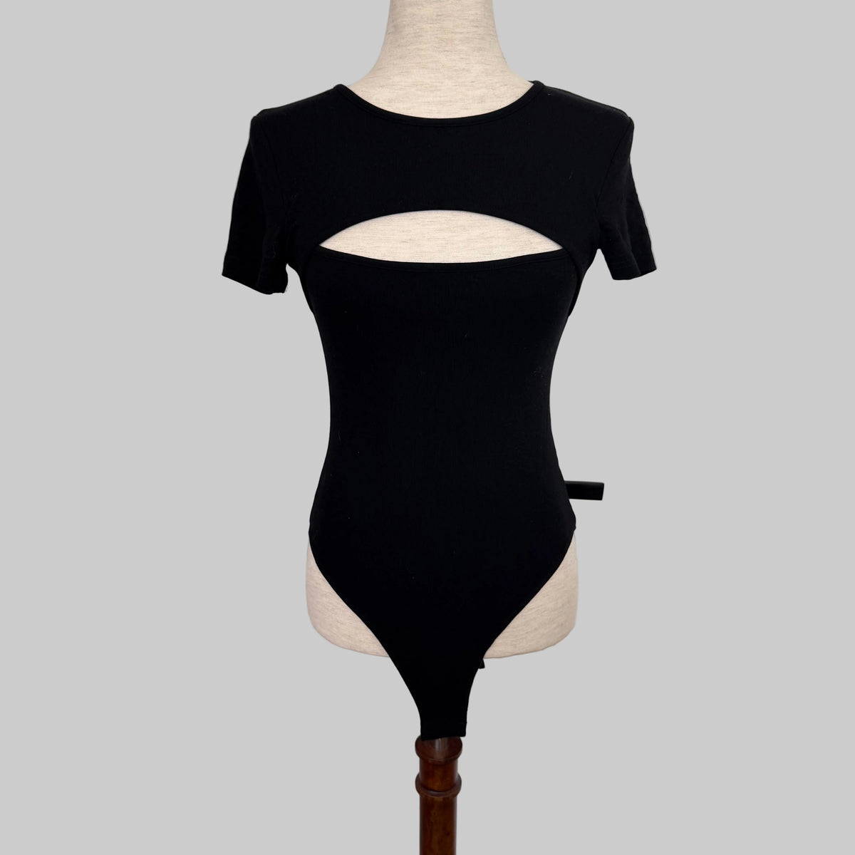 Mangopop | NWT Black Keyhole Bodysuit