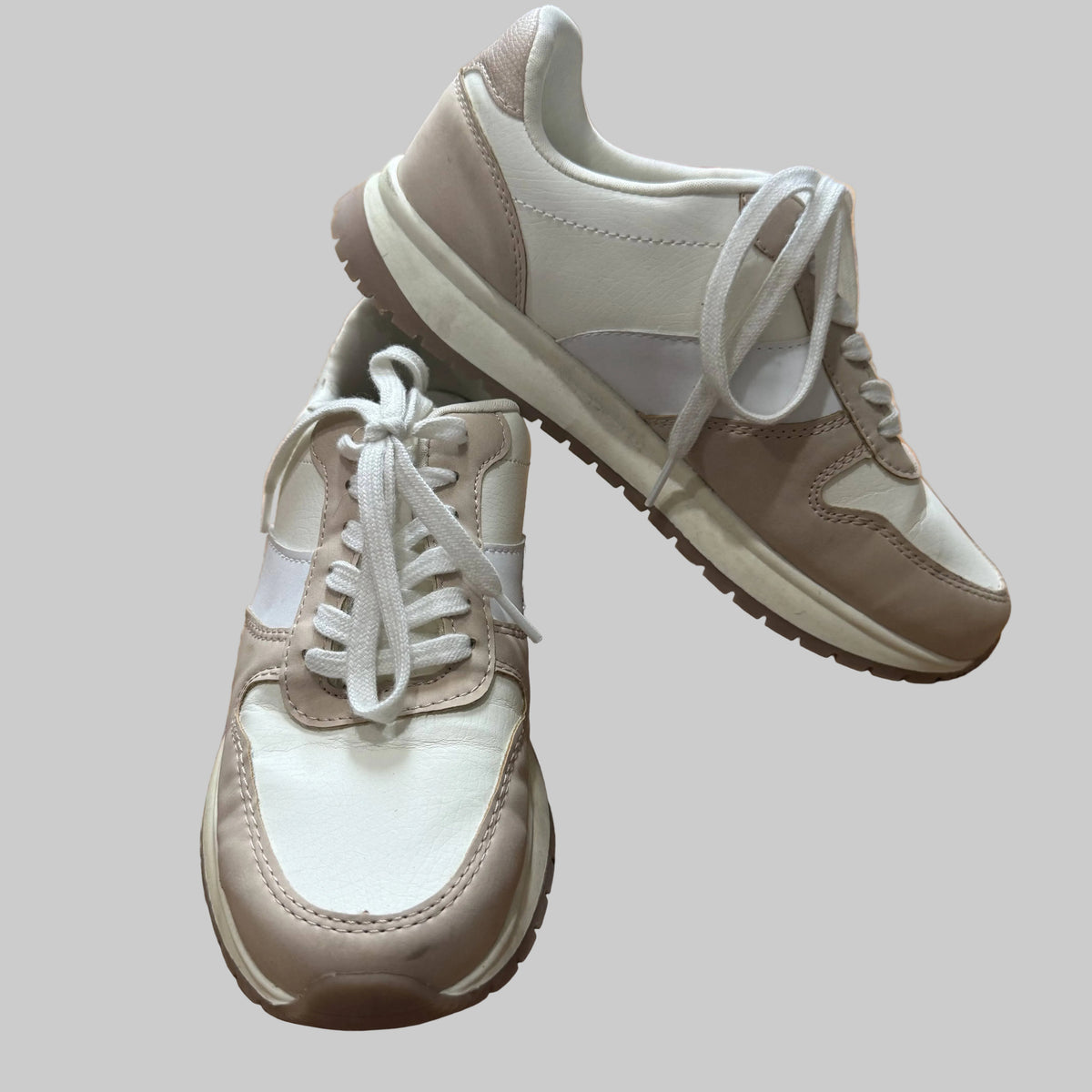 Time and Tru Chunky Jogger Sneaker